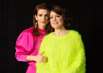 Maria Ylipää ja Emma Salokoski